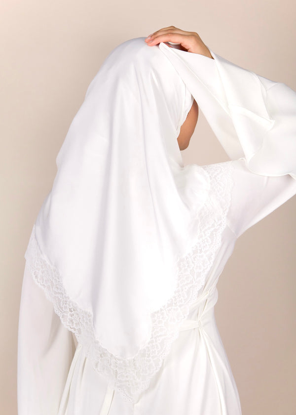 Nur Satin lace white Scarf