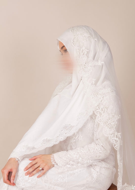 Nur modal half lace scarf