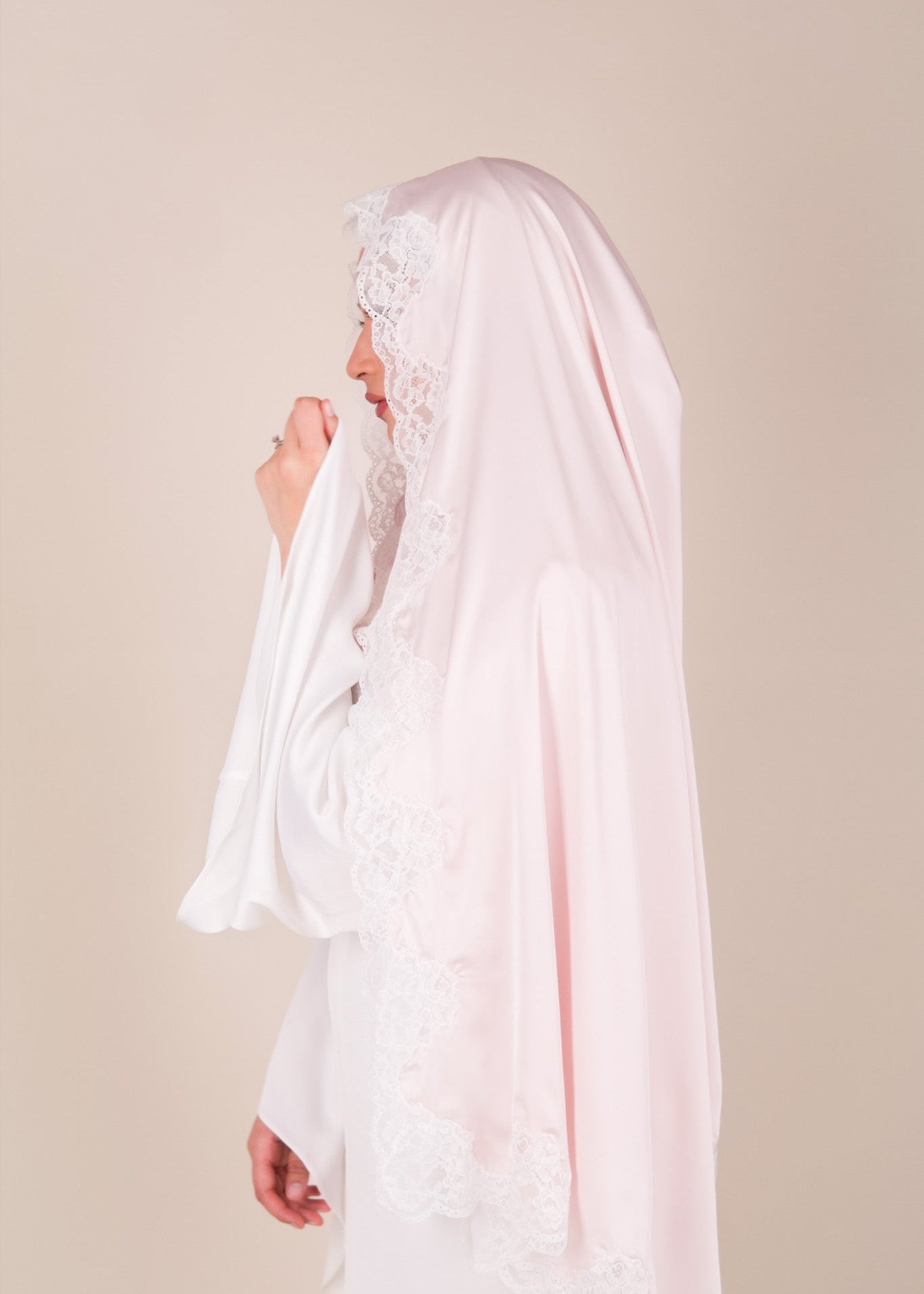 Amour satin Full lace Scarf